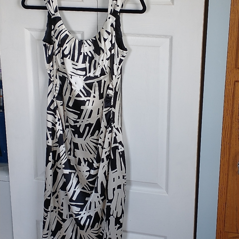 Women's black and white dress